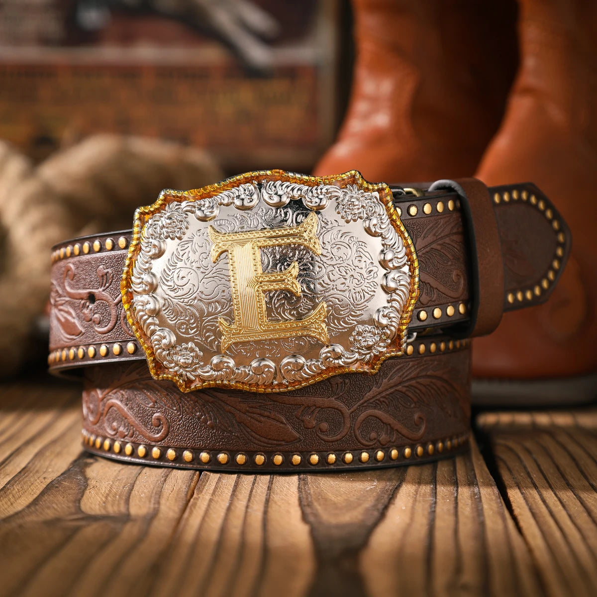 A casual and retro belt, a waist accessory for Western-style clothing, metal buckle, PU belt, suitable for both men and women