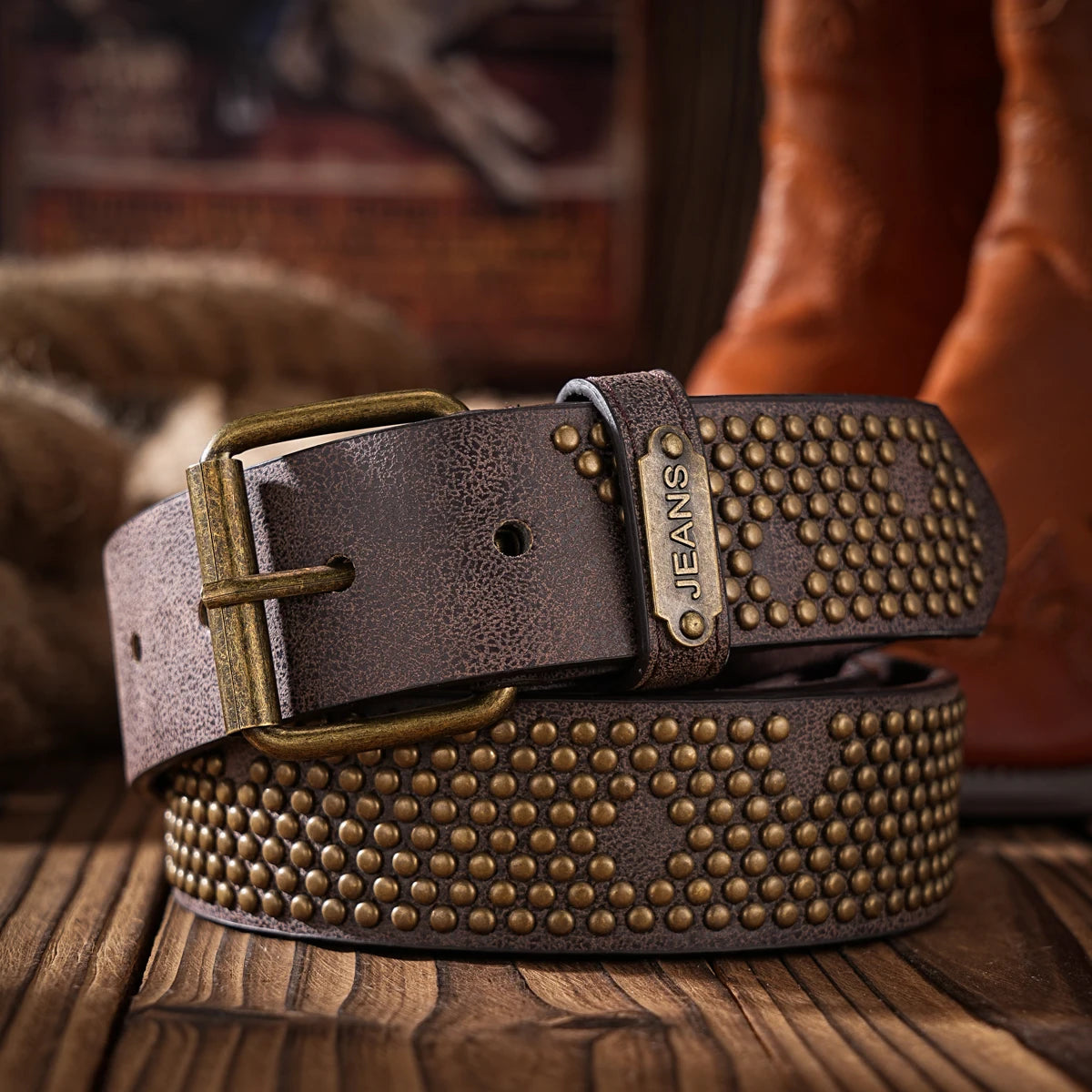 A Western-style PU material belt for both men and women, a casual, retro and classic personalized belt