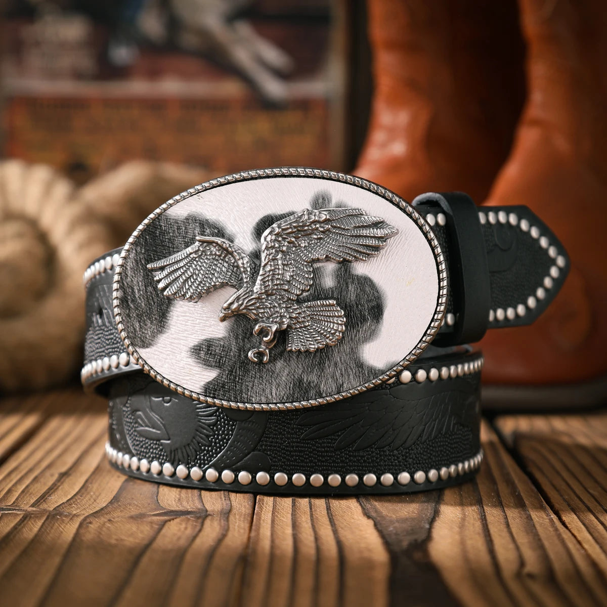 A casual and retro belt, a waist accessory for Western-style clothing, metal buckle, PU belt, suitable for both men and women