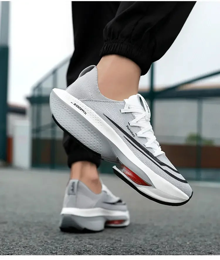 Fashion trend hollow breathable sports shoes comfortable wear-resistant couple running shoes lightweight sports shoes
