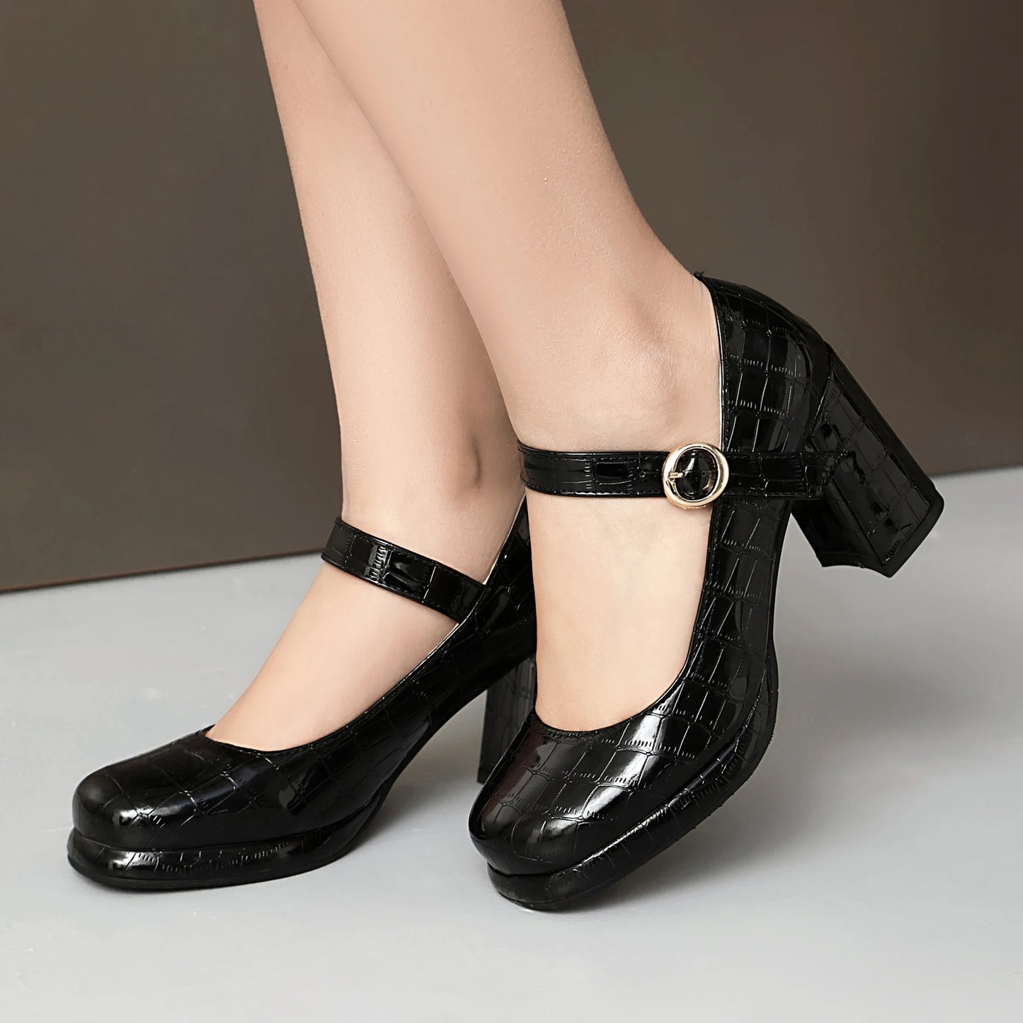 Women’s Platform Strappy Mary Jane Heels – Black & Red Patent Alligator Print – Sizes 31–50