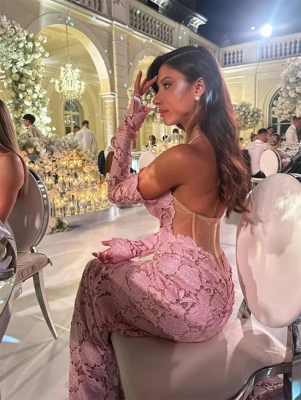 فستان ميلا لحفلات الزفاف بحورية البحر مكشوف الكتفين بدون ظهر ومطرز بالدانتيل وفستان سهرة مخصص وذيل قصير من فساتين الحفلات