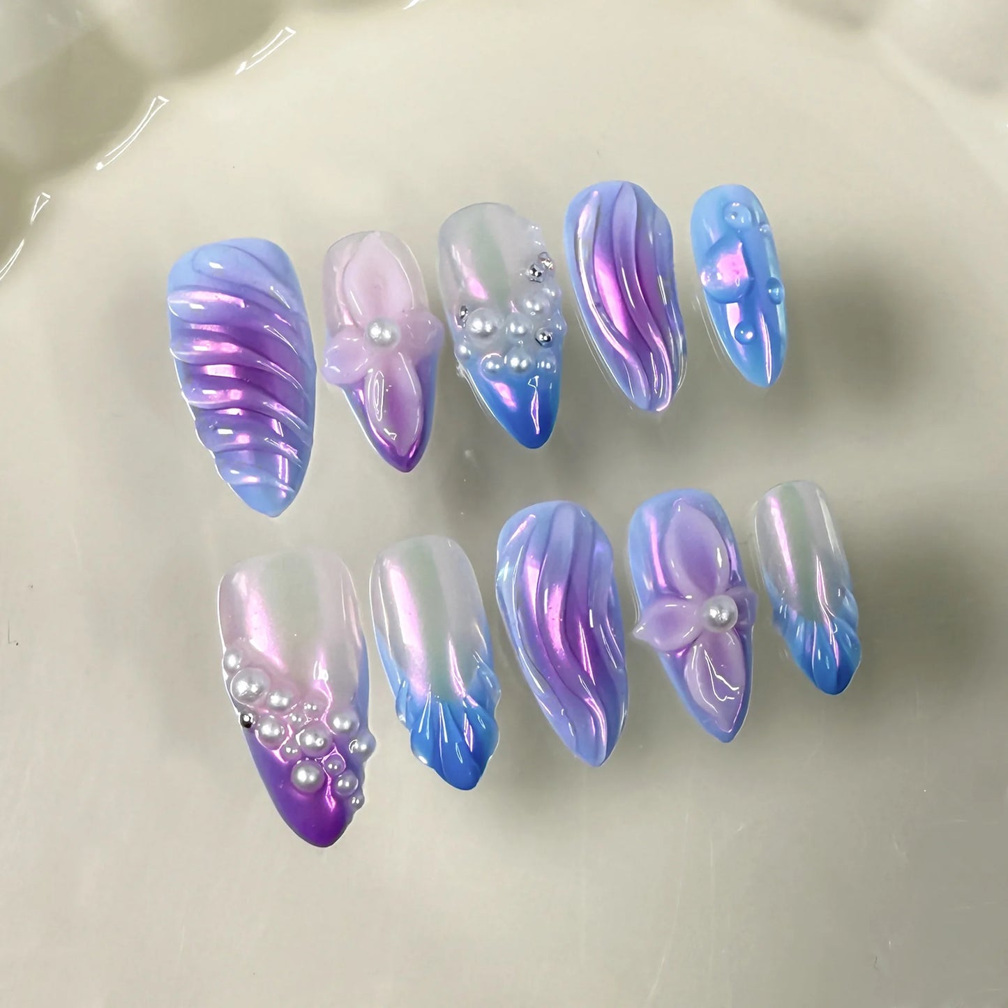 Handmade Short Press on Nails with Charms 3D Rhinestone Almond Reusable False Nails with Design Acrylic Fake Nail for Girls