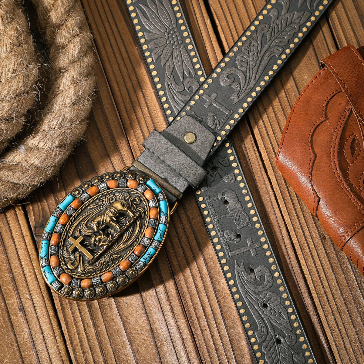 A casual and retro belt, a waist accessory for Western-style clothing, metal buckle, PU belt, suitable for both men and women