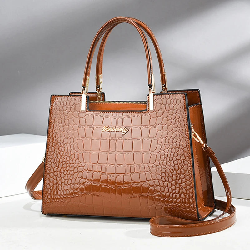 Women Handbags Female Designer Brand Shoulder Bags for Travel Weekend Outdoor Feminine Bolsas Leather Large Messenger bag Winter