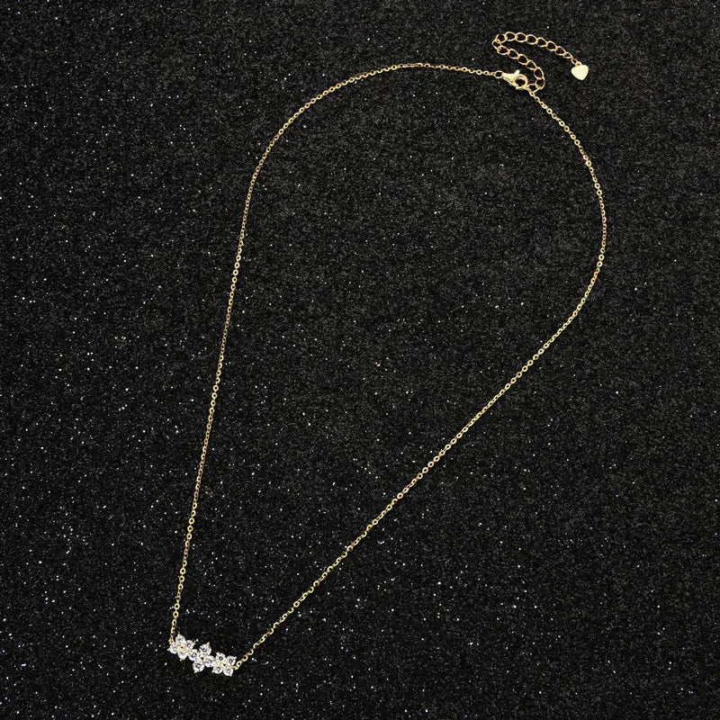Lnngy 925 Sterling Silver Elegant Four-Leaf Clover Pendant Necklace 3mm&2.5mm Round Moissanite Necklaces for Women Jewelry Gift