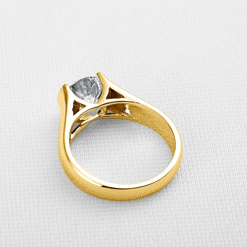 IOGOU 18K Gold Plated Engagement Rings 8mm 2.0carat D Color VVS1 Moissanite Diamond Rings for Women Men 100% Silver 925 Jewelry