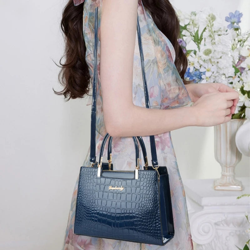 Women Handbags Female Designer Brand Shoulder Bags for Travel Weekend Outdoor Feminine Bolsas Leather Large Messenger bag Winter
