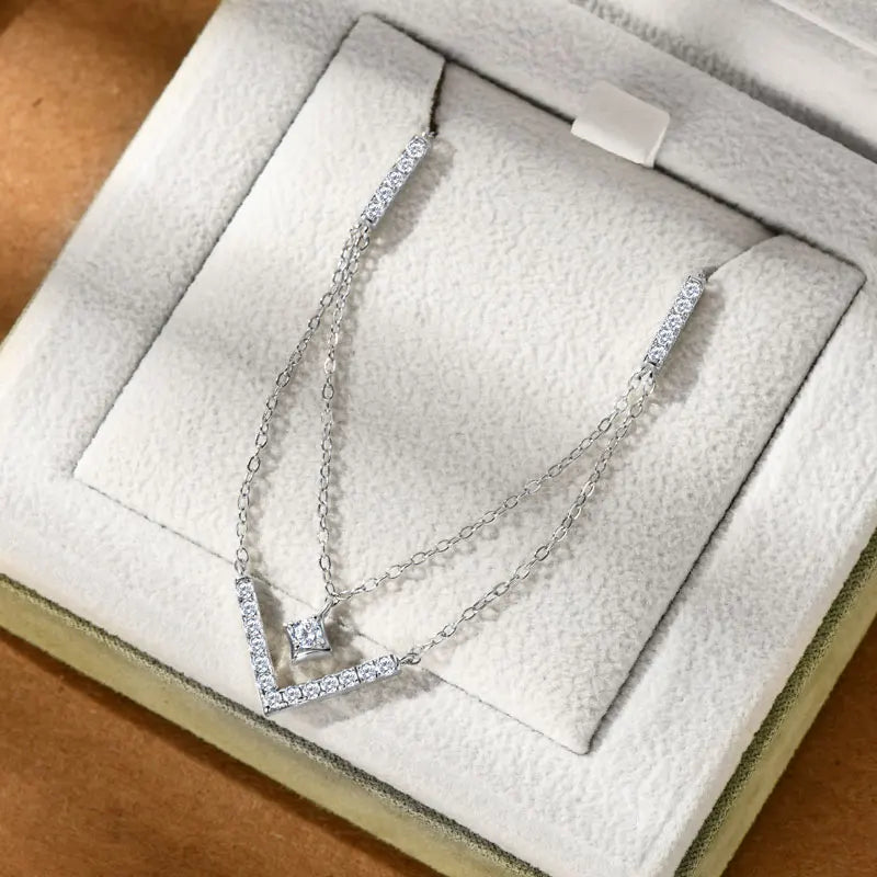 Lnngy Sparkling 3mm&1.8mm Round Moissanite Necklace 925 Sterling Silver Fashion V-Shape Necklaces for Women Fine Jewelry Gift