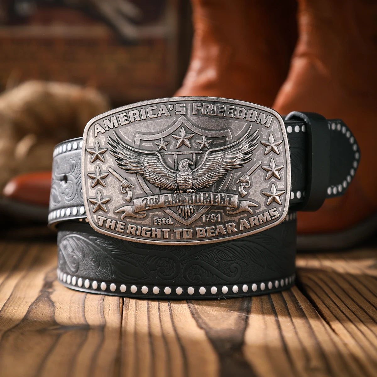 A casual and retro belt, a waist accessory for Western-style clothing, metal buckle, PU belt, suitable for both men and women