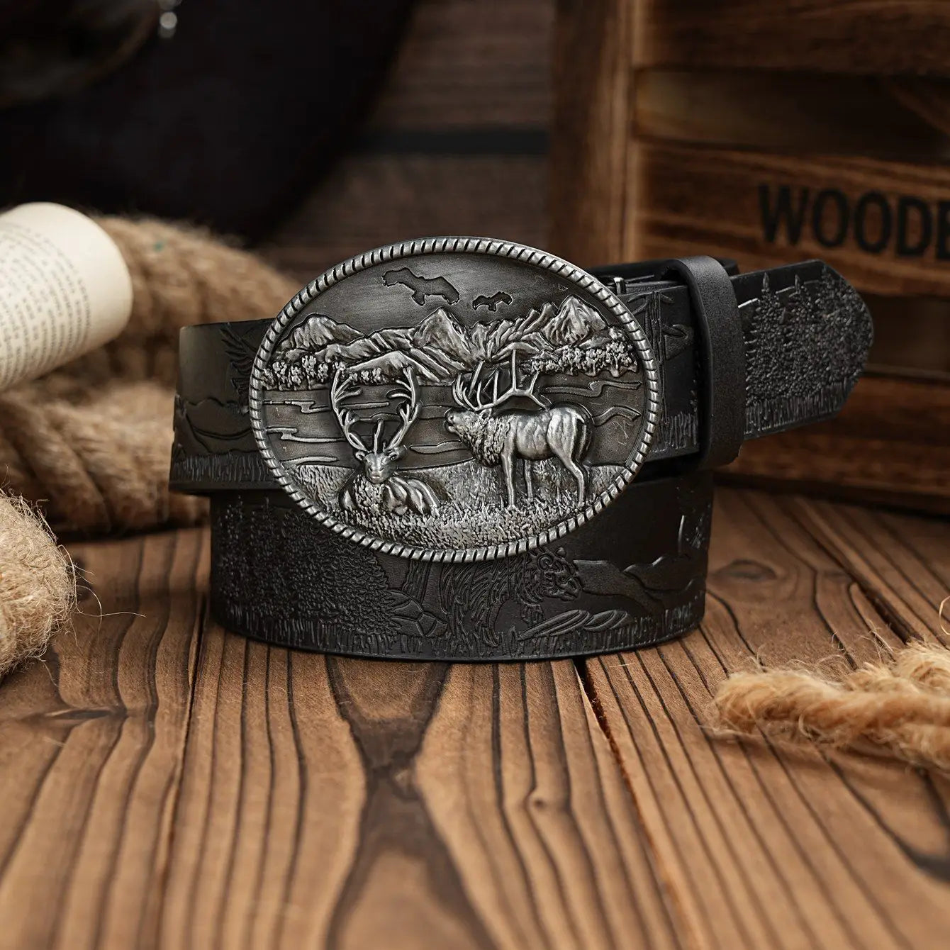 A casual, individual and retro belt, Western-style clothing accessory, metal buckle, PU belt, suitable for both men and women