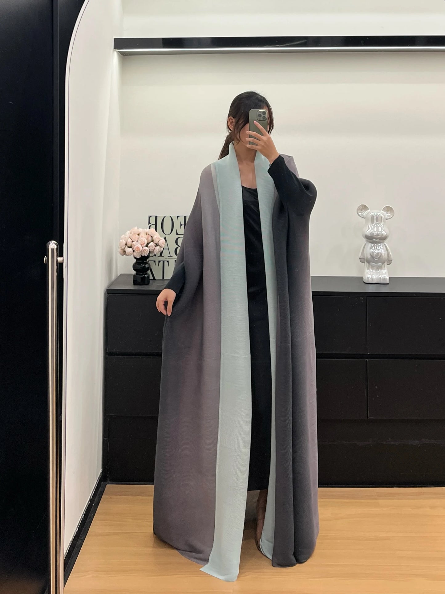 Wrinkled Women's Windbreaker Jacket Bat Sleeve Scarf Collar, Gradient Long Robe Fashion Retro Coats and Jackets Women