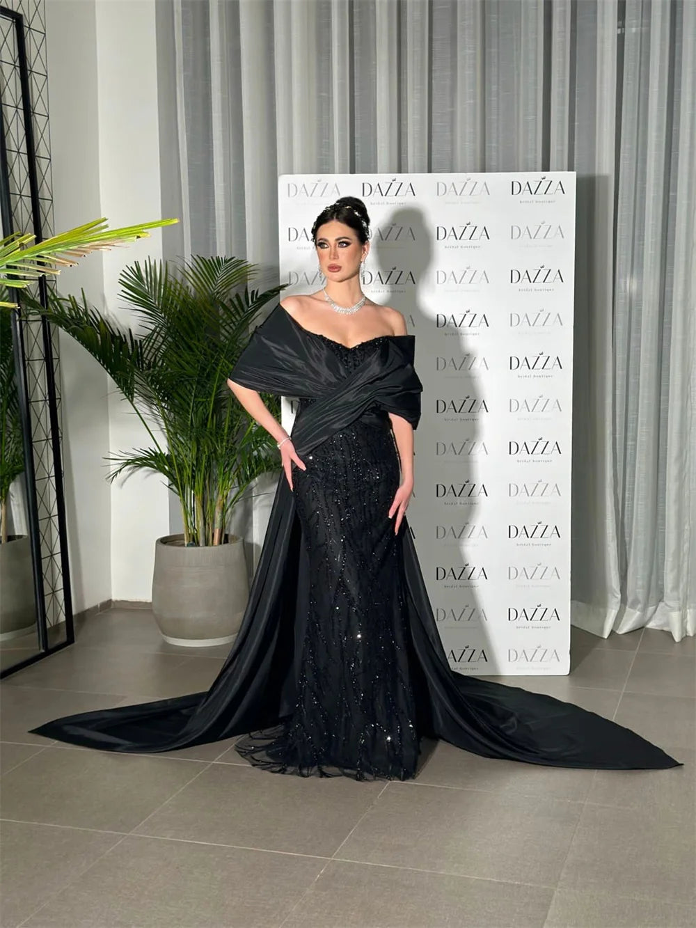 Mila Black Off the Shoulder Column Evening Dresses Satin Detachable Shawl Party Dresses Beading Customized جديد في الفساتين