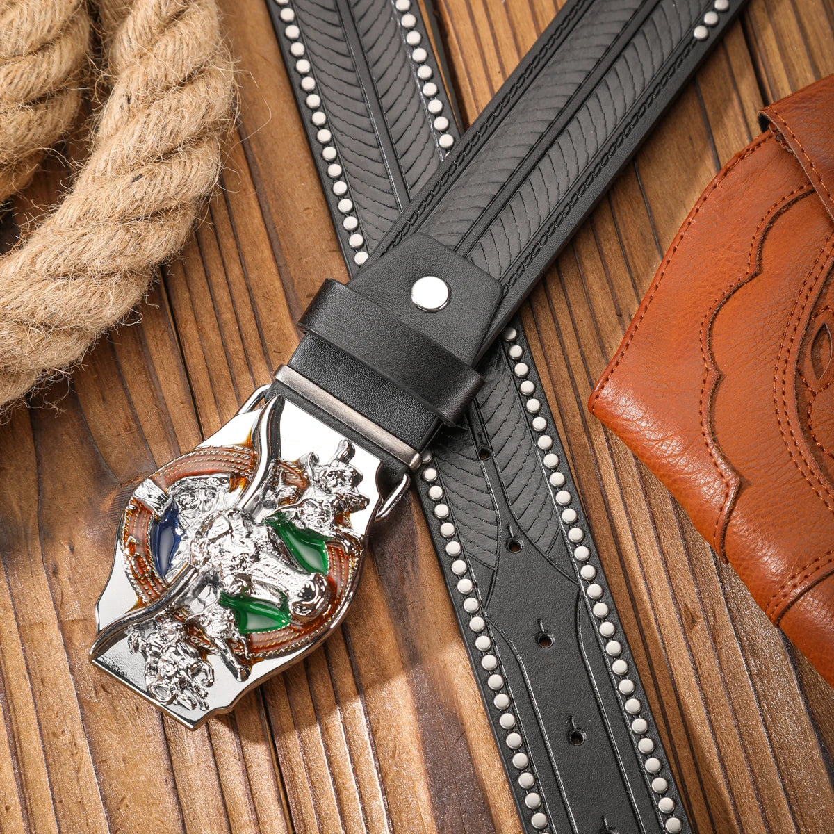 Vintage meets fashion! Alloy buckle PU belt, suitable for both men and women, to create a personalized Western style