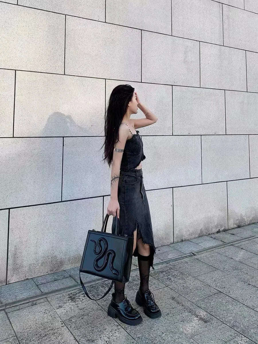 Original Niche Design 2023 New High Quality Snake Handbags for Women Fashion Trend Dark Wind Crossbody Bag Bolso Mujer Hot Sale