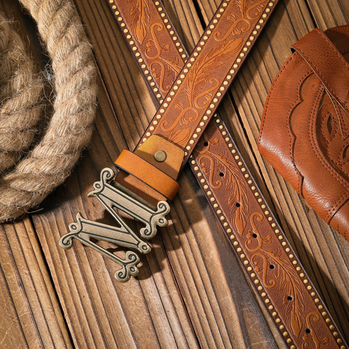 A casual and retro belt, a waist accessory for Western-style clothing, metal buckle, PU belt, suitable for both men and women