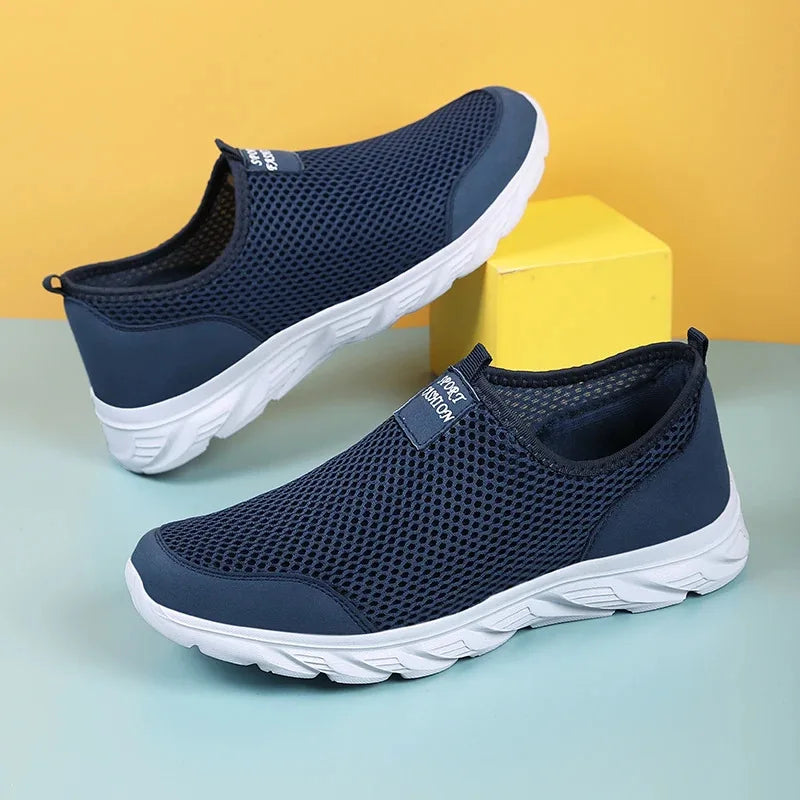 New Running Shoes for Men Breathable Sports Shoes Light Weight Fashion Summer Mesh Breathable Sneakers for Men
