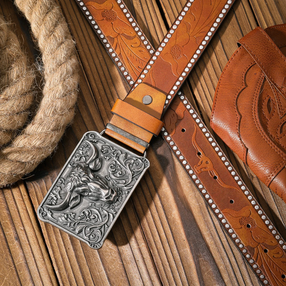 A casual and retro belt, a waist accessory for Western-style clothing, metal buckle, PU belt, suitable for both men and women