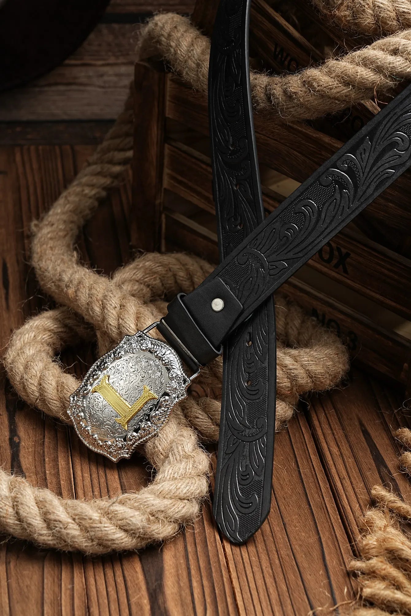 Western Cowboy PU Leather Belt - Men Waist Strap Bull Decoration Floral Engraved for Jeans