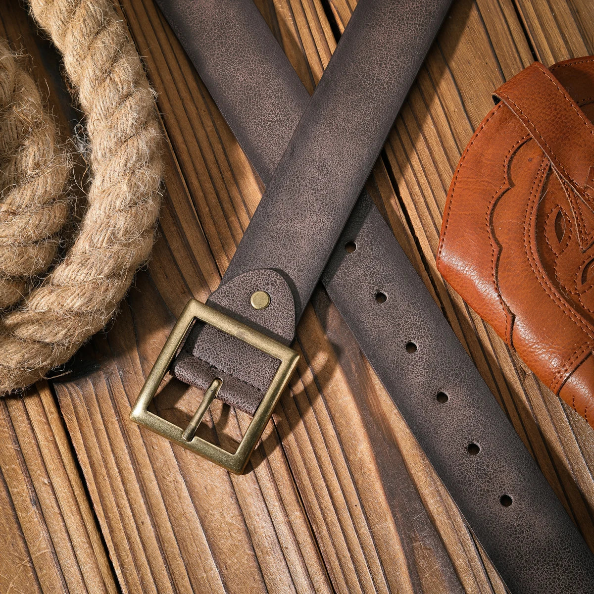 A casual and retro belt, a waist accessory for Western-style clothing, metal buckle, PU belt, suitable for both men and women