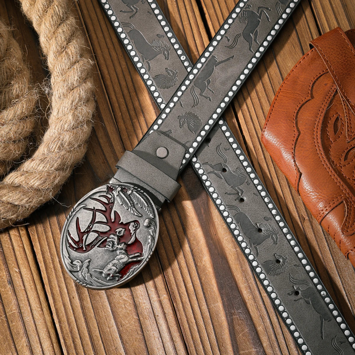 A casual and retro belt, a waist accessory for Western-style clothing, metal buckle, PU belt, suitable for both men and women