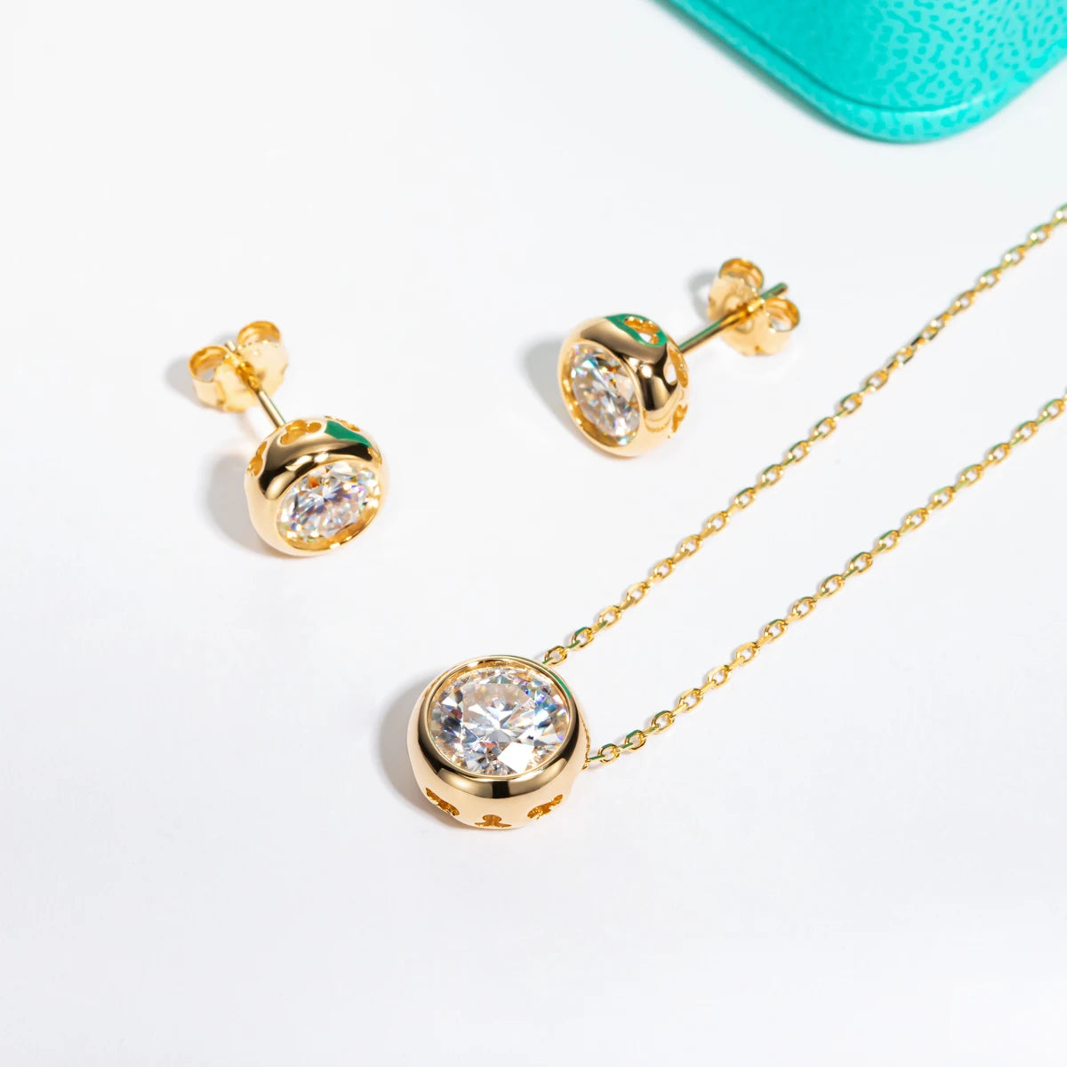 18K Gold Plated 925 Sterling Silver Moissanite Jewelry Set – 1ct Stud Earrings & 2ct Pendant Necklace for Women