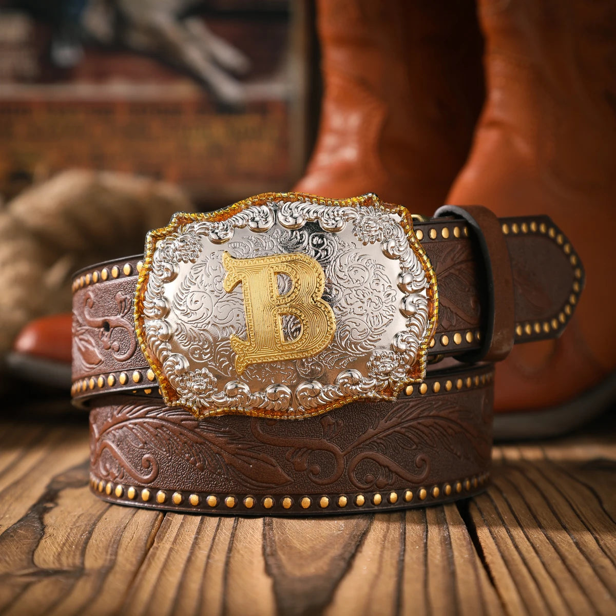 A casual and retro belt, a waist accessory for Western-style clothing, metal buckle, PU belt, suitable for both men and women