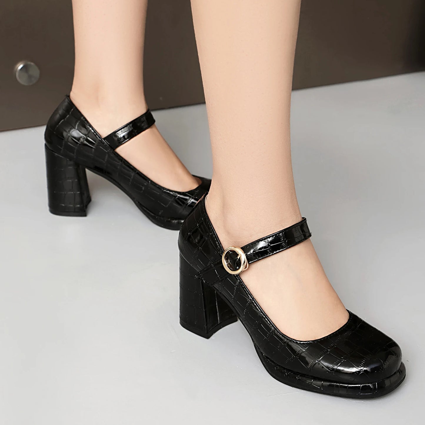 Women’s Platform Strappy Mary Jane Heels – Black & Red Patent Alligator Print – Sizes 31–50