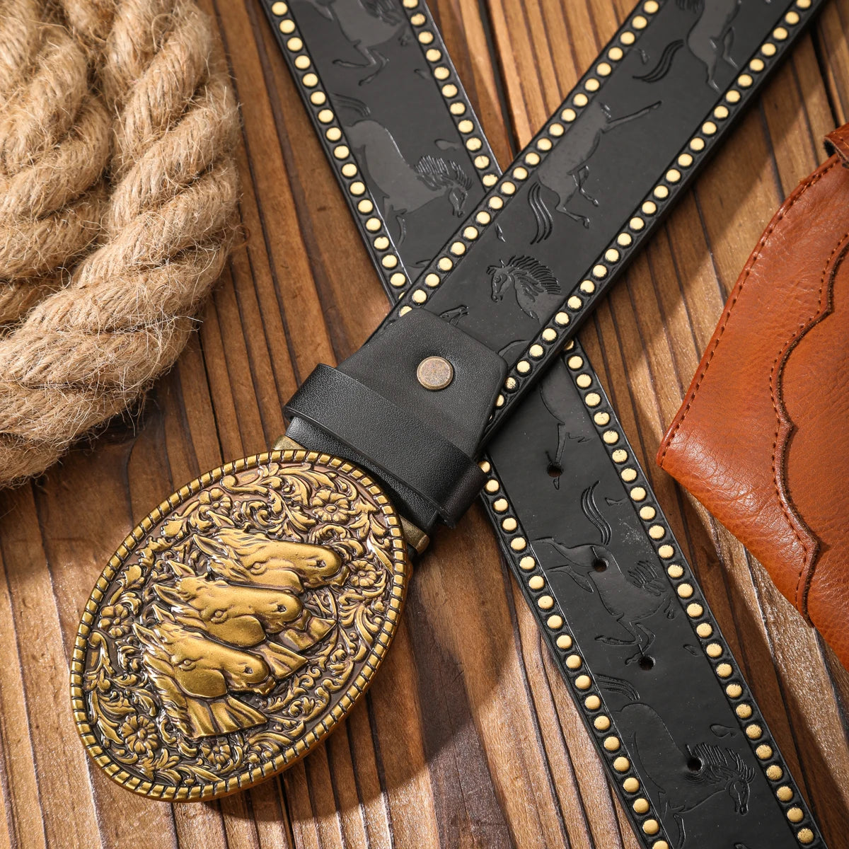 Vintage meets fashion! Alloy buckle PU belt, suitable for both men and women, to create a personalized Western style