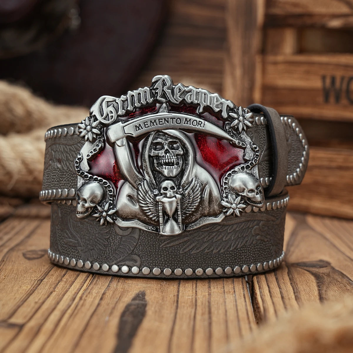 A men's and women's casual retro belt Western style! PU leather belt with metal buckle, suitable for daily work wear