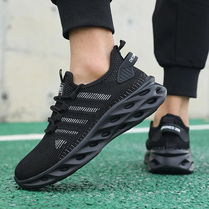 Men's casual shoes fashion sneakers breathable running shoes mesh lightweight outdoor walking training tennis shoes plus size