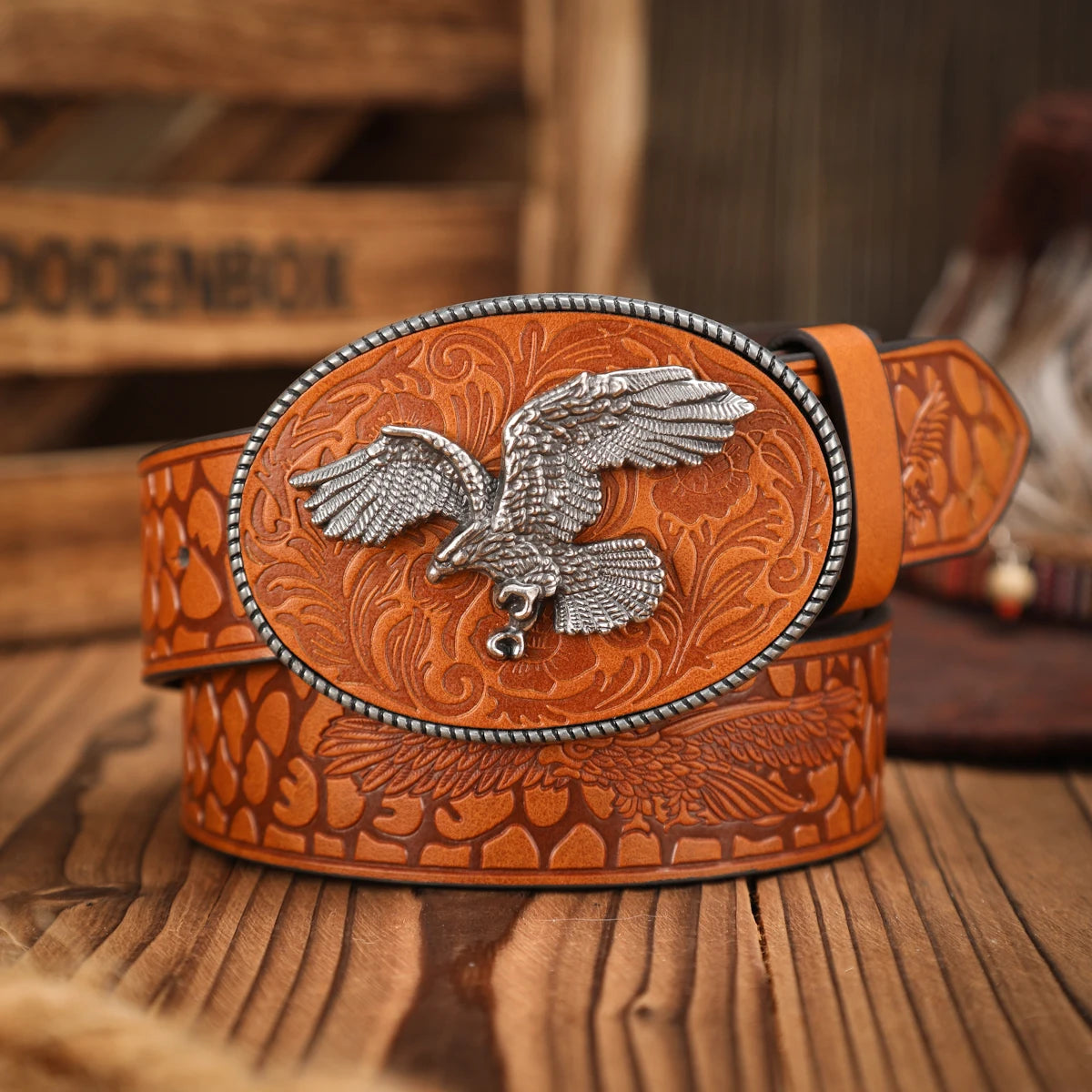 A casual, individual and retro belt, a Western-style clothing accessory, metal buckle, PU belt, suitable for both men and women
