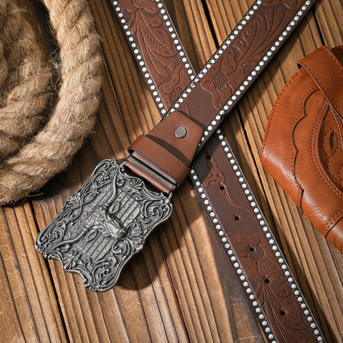A casual and retro belt, a waist accessory for Western-style clothing, metal buckle, PU belt, suitable for both men and women
