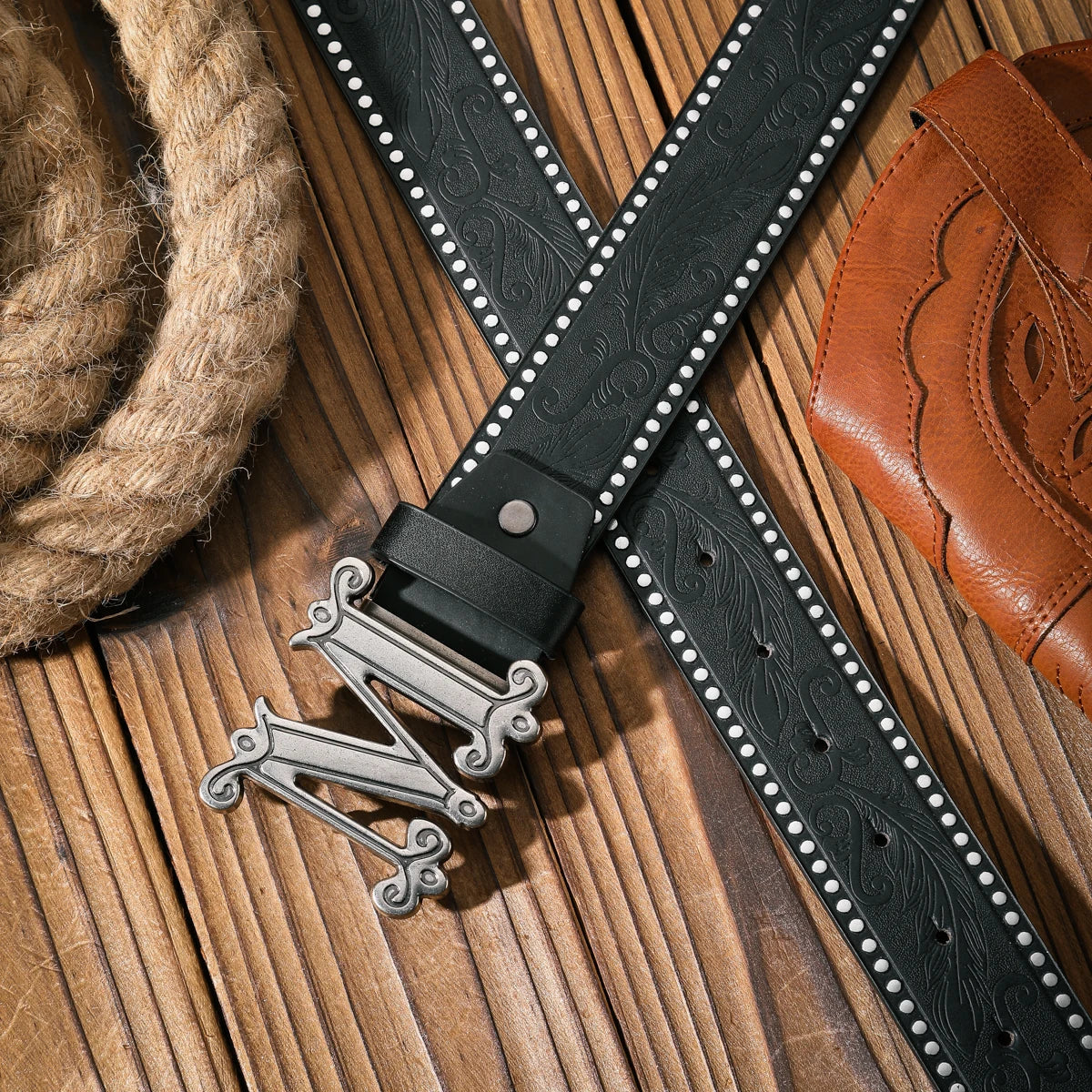 A casual and retro belt, a waist accessory for Western-style clothing, metal buckle, PU belt, suitable for both men and women