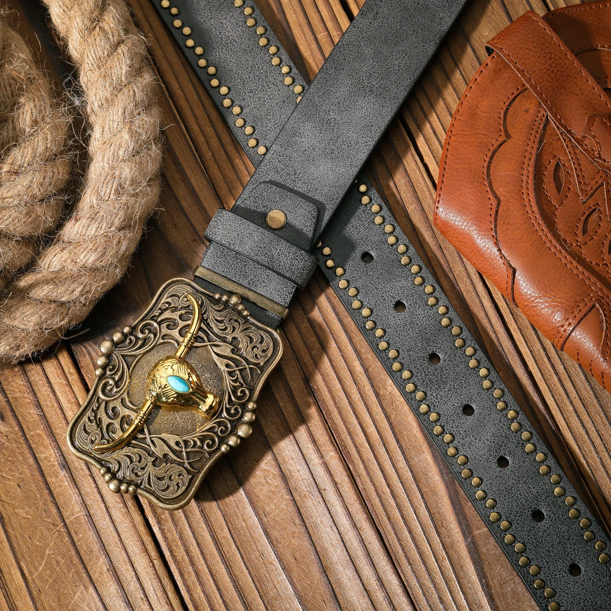 A casual and retro belt, a waist accessory for Western-style clothing, metal buckle, PU belt, suitable for both men and women