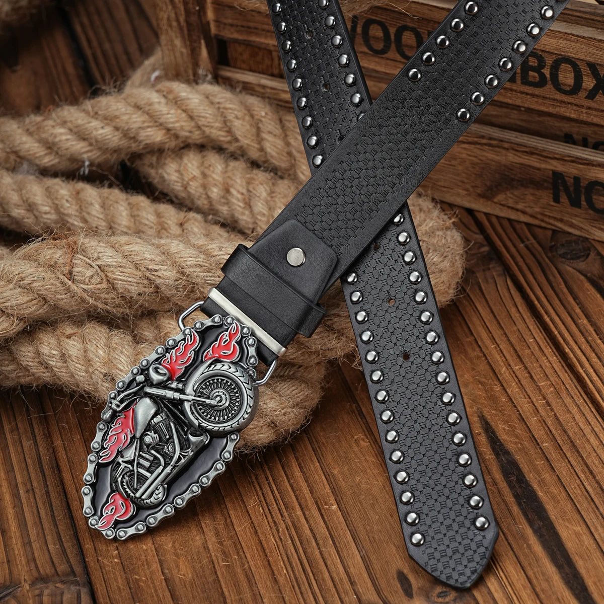 A men's and women's casual retro belt Western style! PU leather belt with metal buckle, suitable for daily work wear