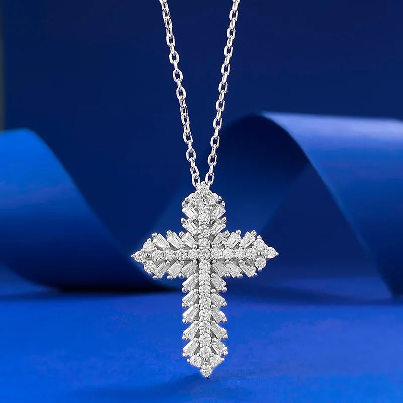Queen Heart Lab Moissanite Diamond Pendant 100% Real 925 Sterling Silver Wedding Chocker Necklace for Women Engagement Jewelry