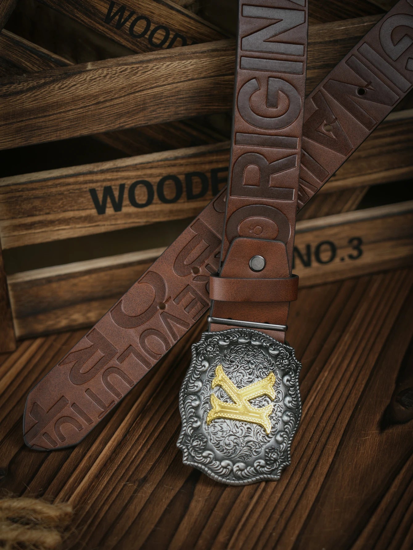 A casual, individual and retro belt, Western-style clothing accessory, metal buckle, PU belt, suitable for both men and women