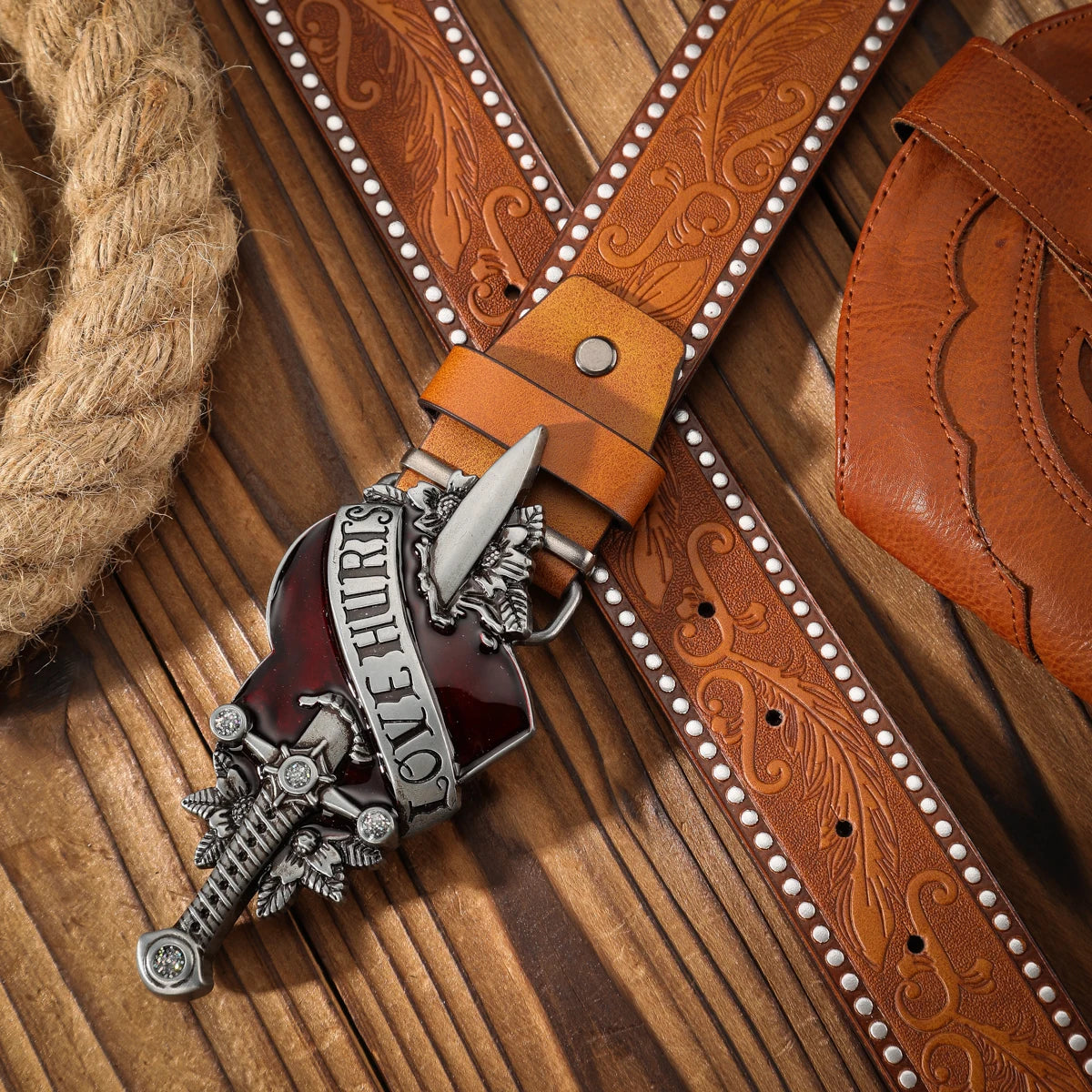 An alloy plate buckle PU material belt, suitable for both men and women, to create a personalized Western retro style