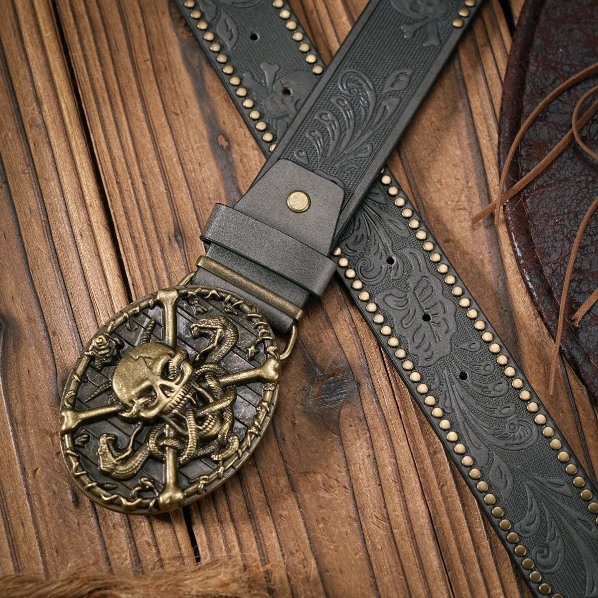 Unisex Western Style 3.8cm Wide PU Leather Belt with 3D Embossed Design - Durable & Stylish for Men & Women