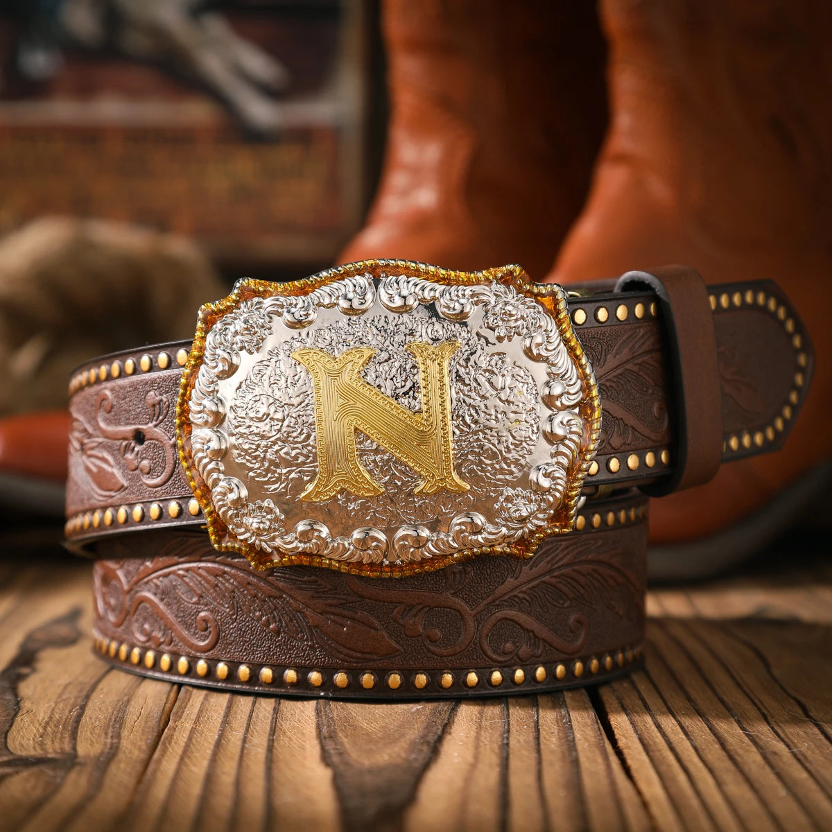 A casual and retro belt, a waist accessory for Western-style clothing, metal buckle, PU belt, suitable for both men and women
