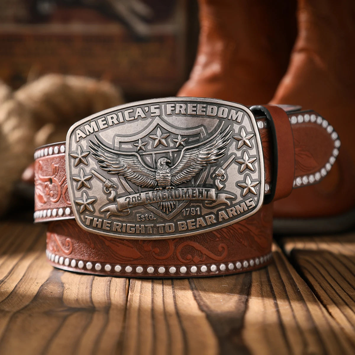 A casual and retro belt, a waist accessory for Western-style clothing, metal buckle, PU belt, suitable for both men and women