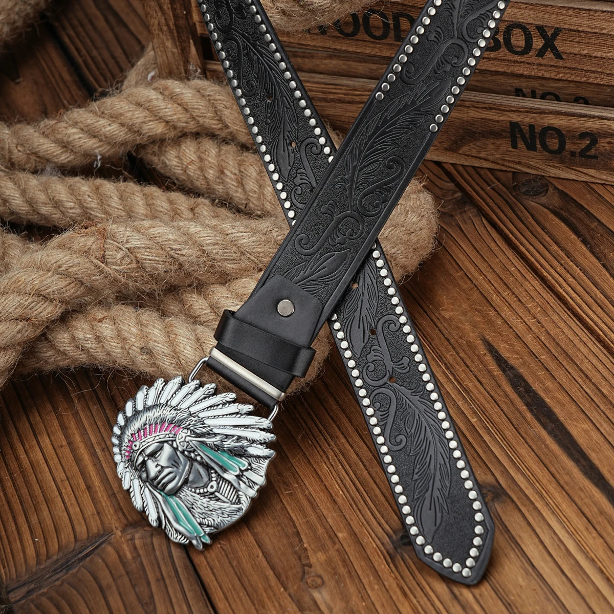 A casual, individual and retro belt, Western-style clothing accessory, metal buckle, PU belt, suitable for both men and women