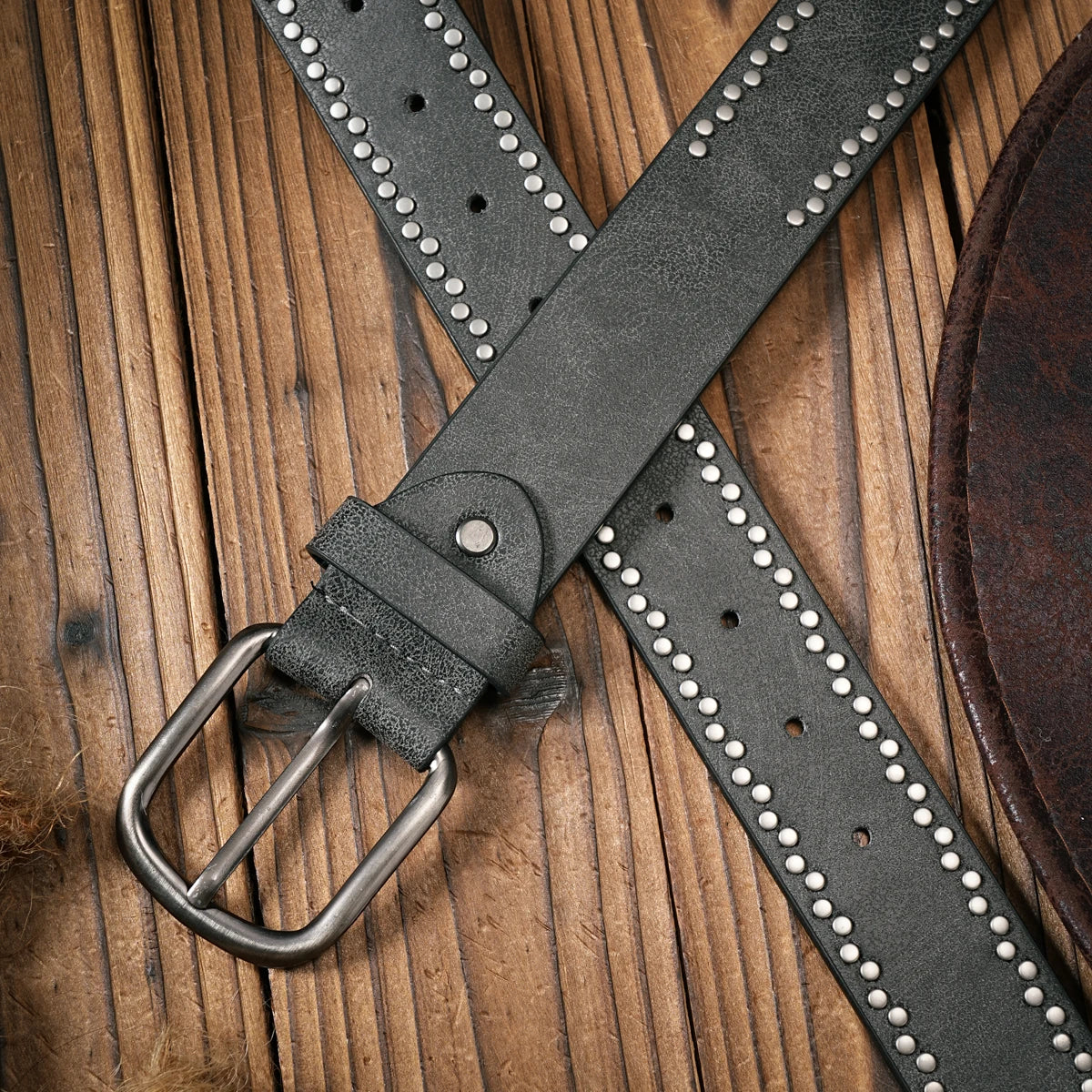 Vintage and fashion collision! PU leather alloy buckle waistband, for both men and women, to create a personalized western style