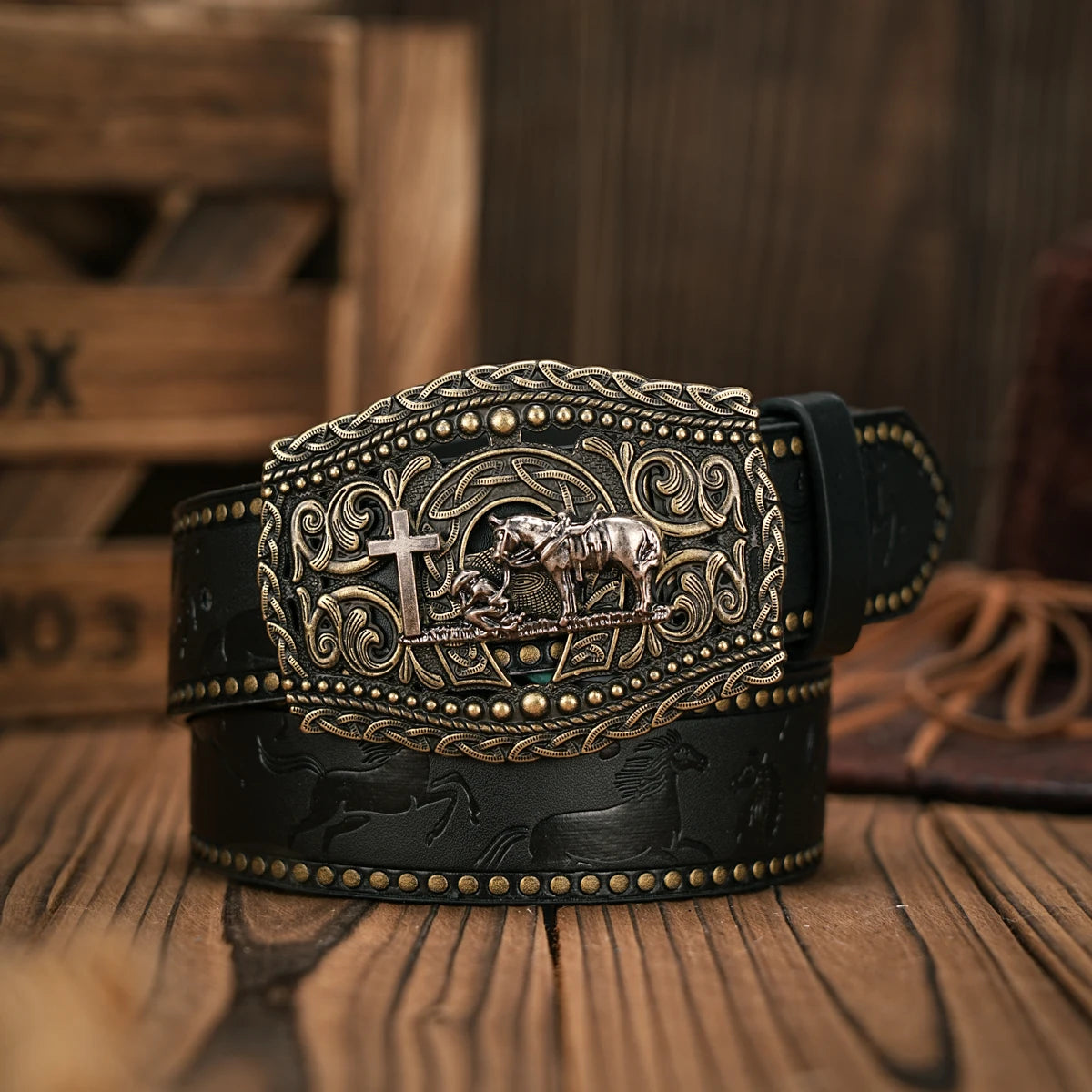 Vintage and fashion collision! PU leather alloy buckle waistband, for both men and women, to create a personalized western style