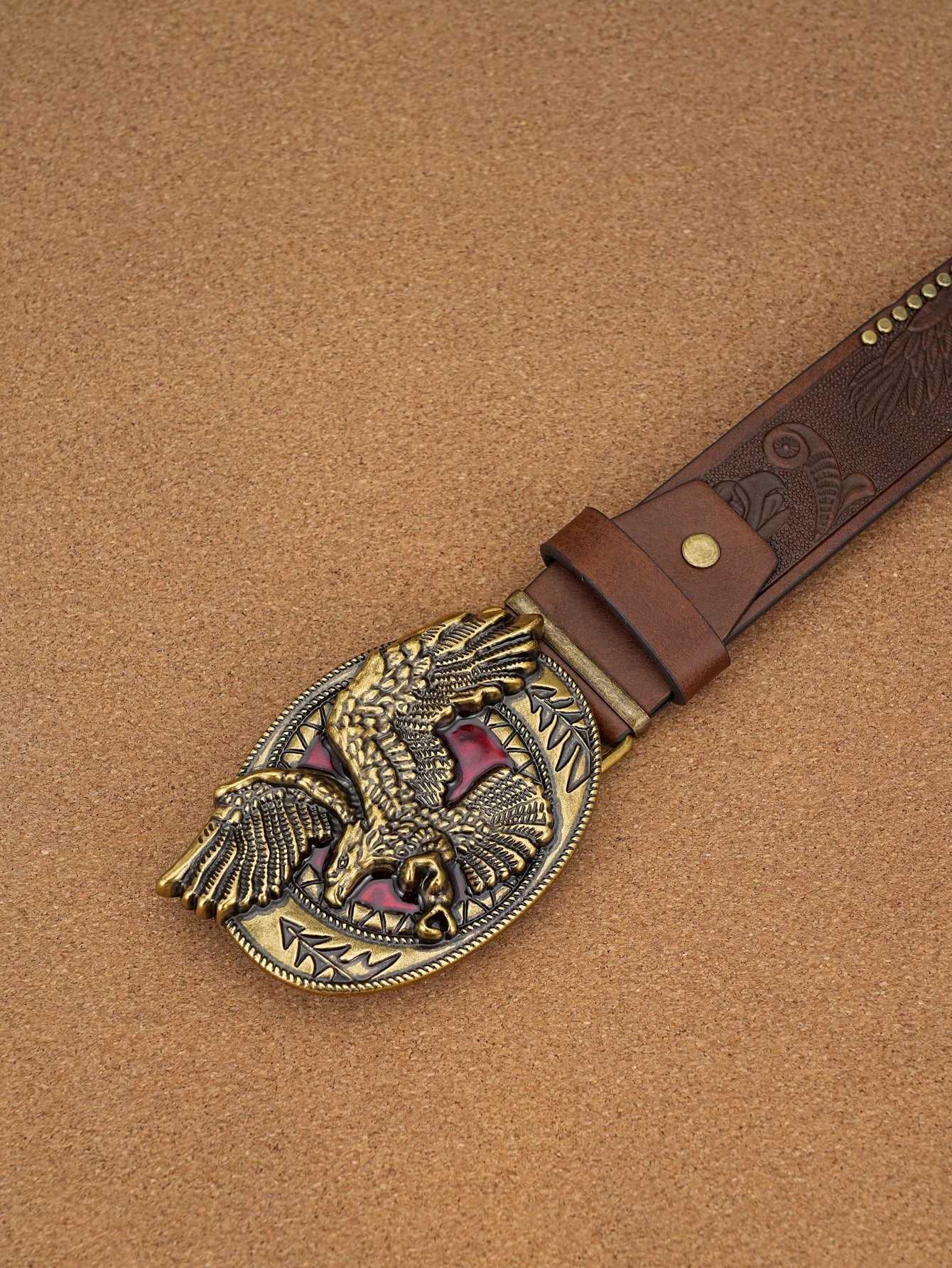 A men's and women's casual retro belt Western style! PU leather belt with metal buckle, suitable for daily work wear
