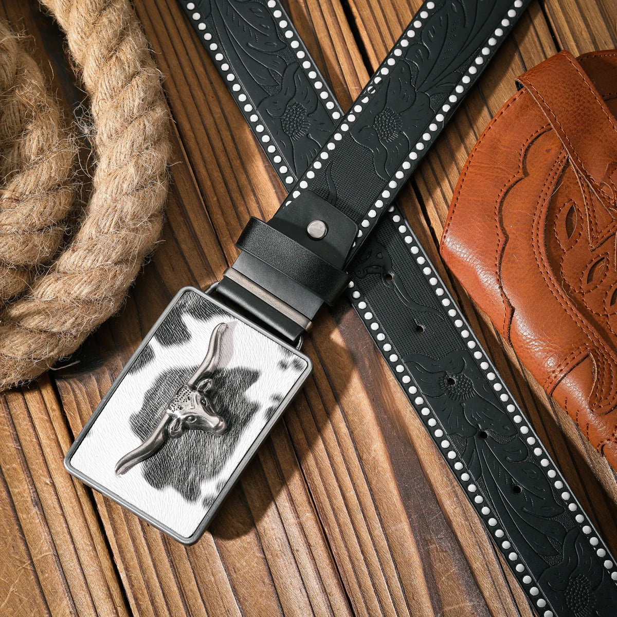 A casual and retro belt, a waist accessory for Western-style clothing, metal buckle, PU belt, suitable for both men and women