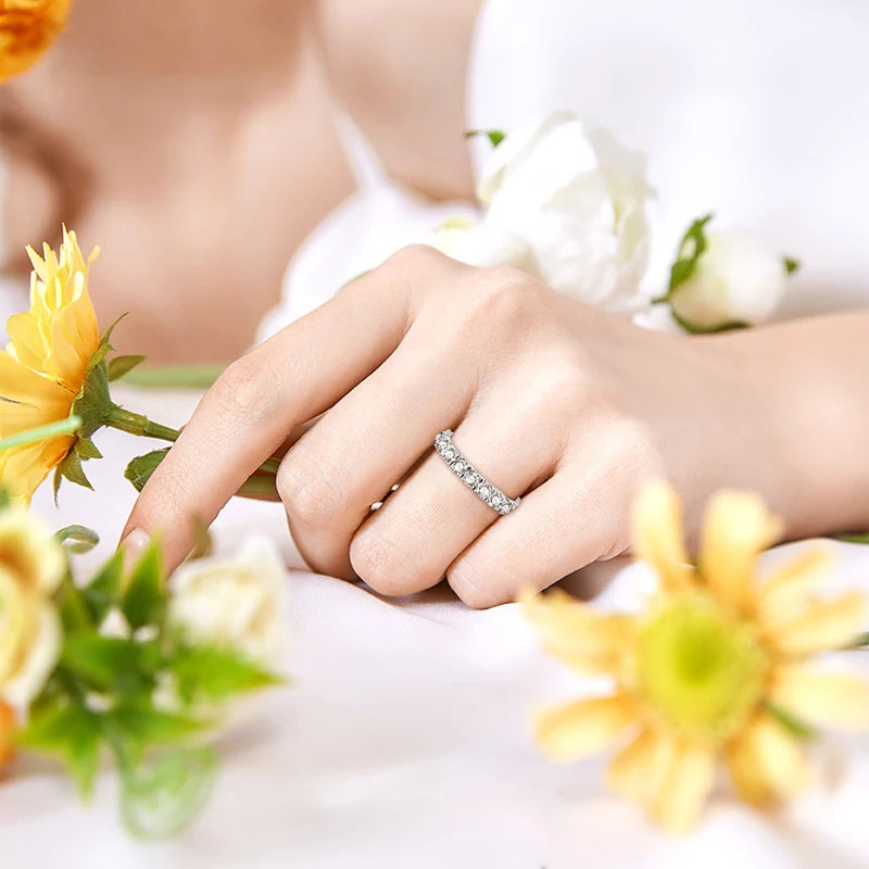 Lnngy 6.5MM 1CT Half Bezel Moissanite Ring for Women Exquisite 925 Sterling Silver Solitaire Engagement Rings Jewelry Gift