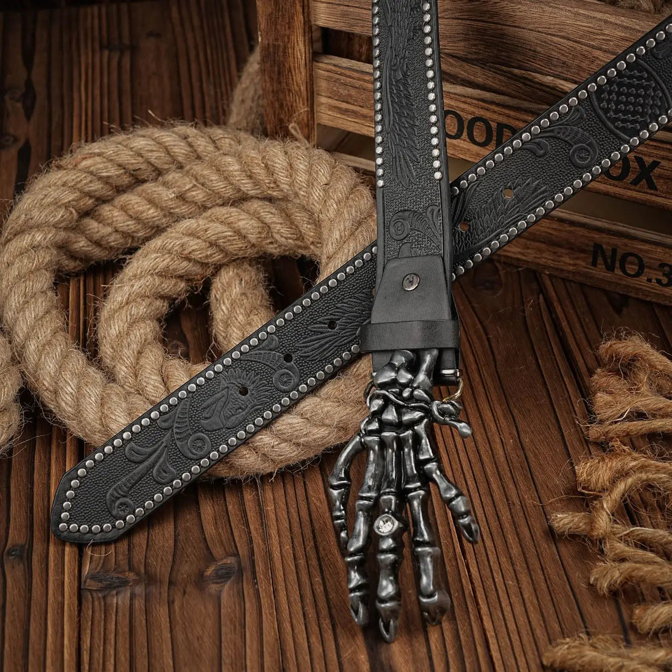 Western Cowboy PU Leather Belt - Men Waist Strap Bull Decoration Floral Engraved for Jeans