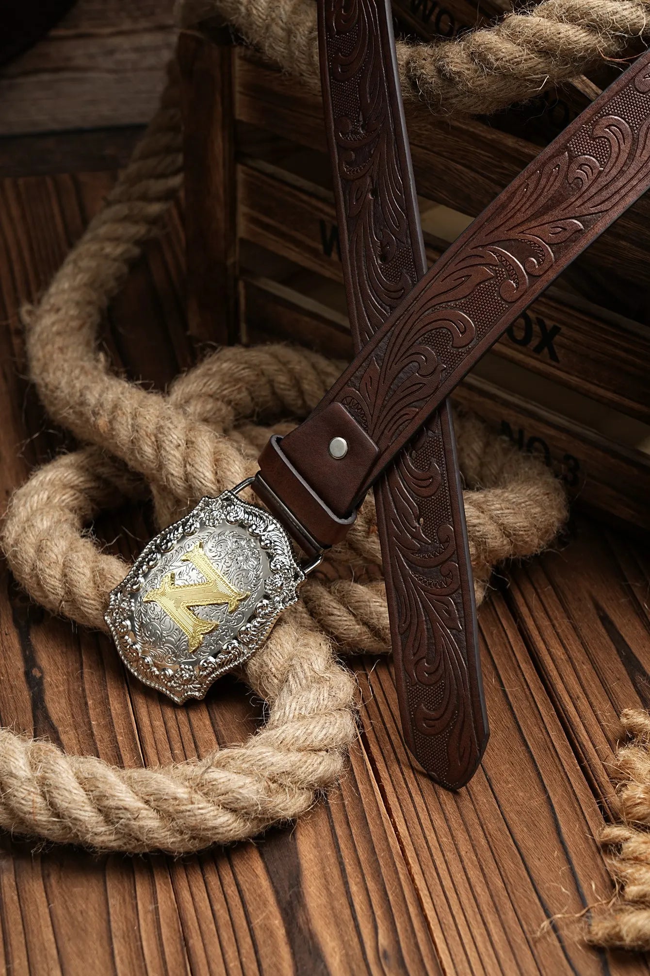 Western Cowboy PU Leather Belt - Men Waist Strap Bull Decoration Floral Engraved for Jeans
